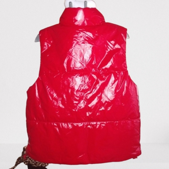 NWT One New Day Puffer Vest Size Large Red Glossy Quilted Zip-Up - Picture 3 of 3